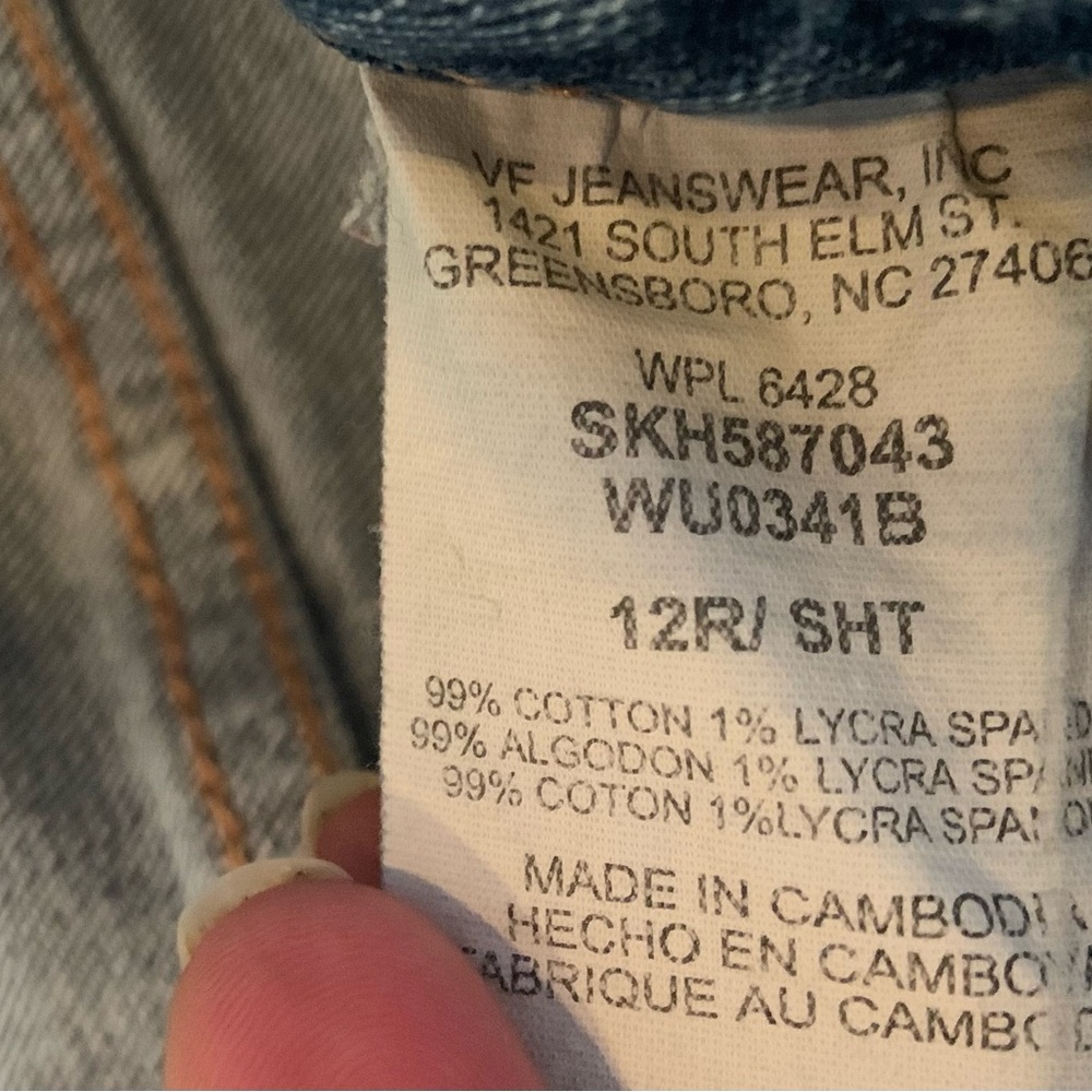 Wrangler Aura Woman’s Medium Washed Lightly Distressed Jeans 12 Regular Short - Picture 4 of 15